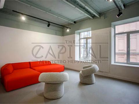 комерційна за адресою Київ, Тараса Шевченка бульв., 48-Б