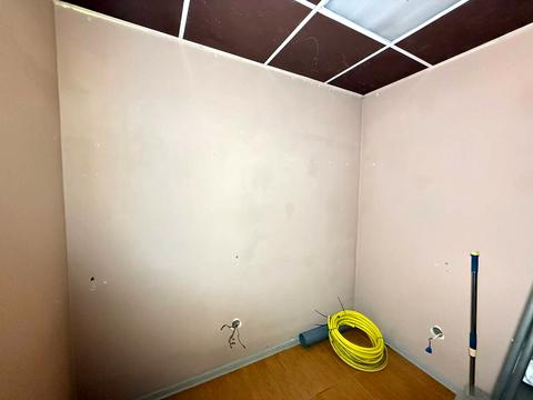 коммерческая по адресу Амосова, 22