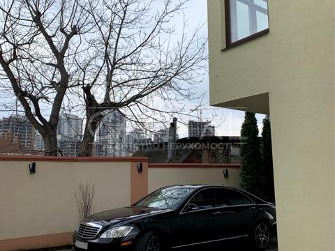 будинок за адресою Товарна вул., 24