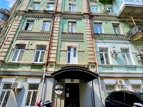 комерційна за адресою Михайлівська вул., 24/11