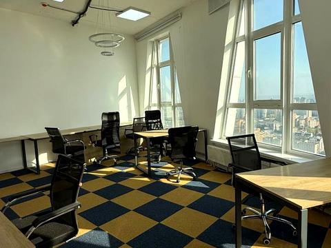 комерційна за адресою Кловський узвіз (Кловський), 7a