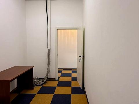 комерційна за адресою Кловський узвіз (Кловський), 7a