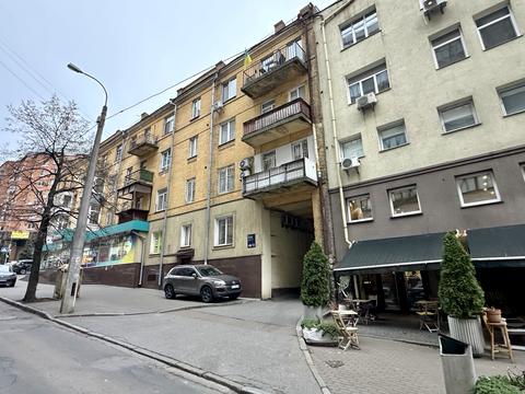 комерційна за адресою Олександра Кониського вул., 48