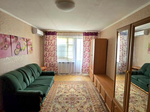 квартира за адресою Космонавтів вул., 20