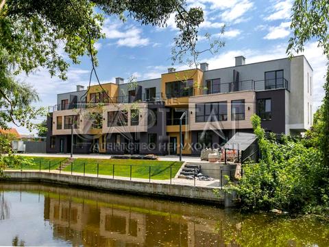 будинок за адресою Центральна