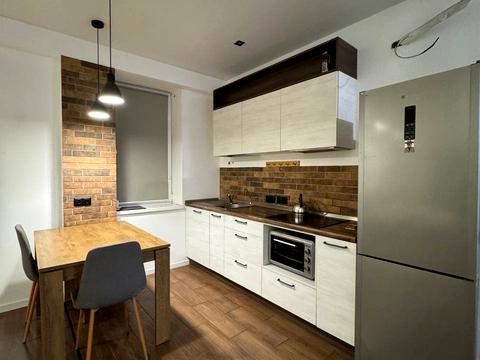 квартира за адресою Братів Бачинських вул. (Радищева), 30