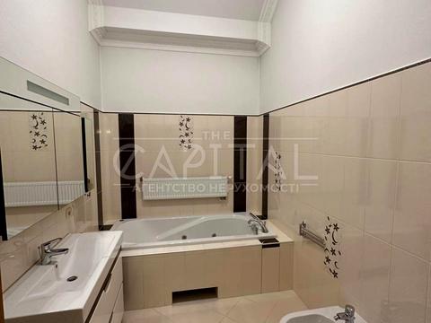 будинок за адресою Київ, Лесі Українки вул., 12