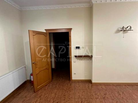 будинок за адресою Київ, Лесі Українки вул., 12