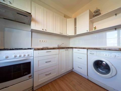 квартира за адресою Романа Ратушного вул. (Волгоградська), 5