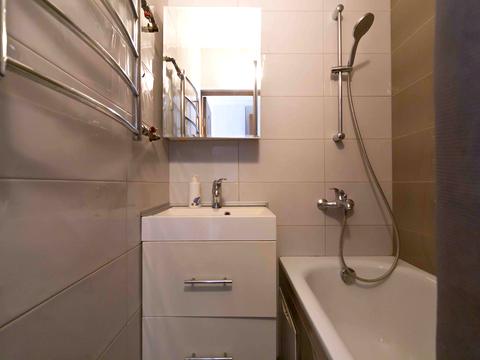 квартира за адресою Романа Ратушного вул. (Волгоградська), 5