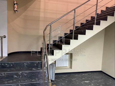 комерційна за адресою Білоруська вул., 5