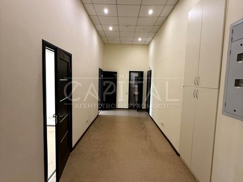 коммерческая по адресу Крещатик ул. (Kreschatic), 6