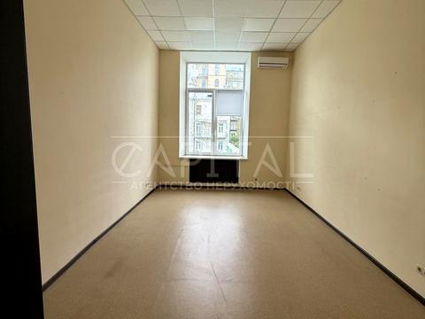 коммерческая по адресу Крещатик ул. (Kreschatic), 6