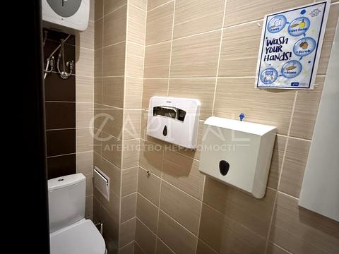 коммерческая по адресу Крещатик ул. (Kreschatic), 6