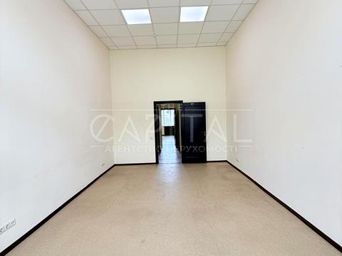 коммерческая по адресу Крещатик ул. (Kreschatic), 6