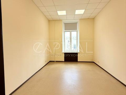 коммерческая по адресу Крещатик ул. (Kreschatic), 6