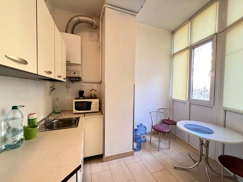 коммерческая по адресу Богуна ул., 4