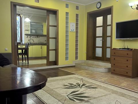 будинок за адресою Новоселів