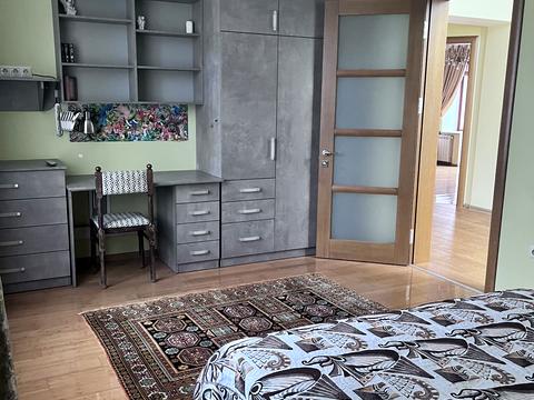 будинок за адресою Новоселів