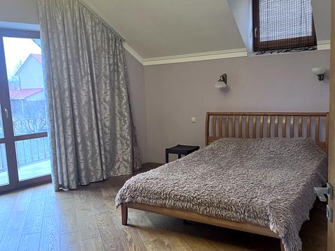 будинок за адресою Новоселів