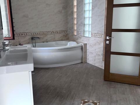 будинок за адресою Новоселів