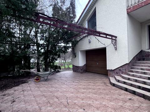 будинок за адресою Новоселів