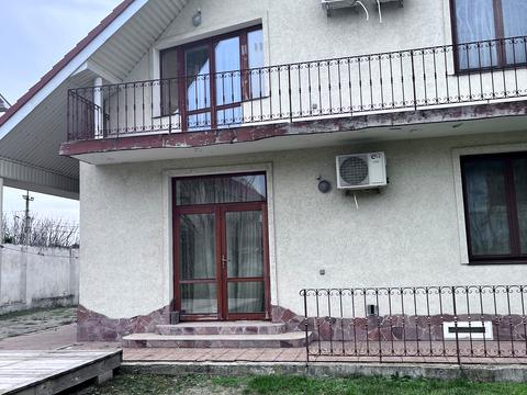 будинок за адресою Новоселів