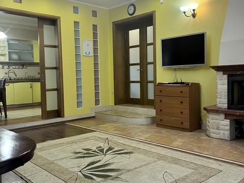 будинок за адресою Новоселів