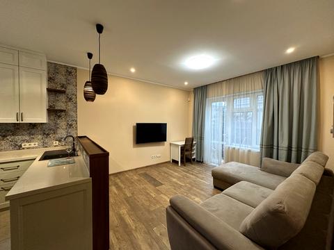 дом по адресу Українська ул.