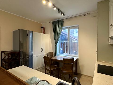 дом по адресу Українська ул.