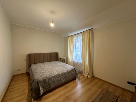 дом по адресу Українська ул.