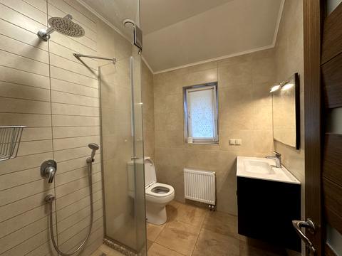 дом по адресу Українська ул.