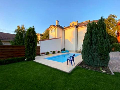 будинок за адресою Абрикосова