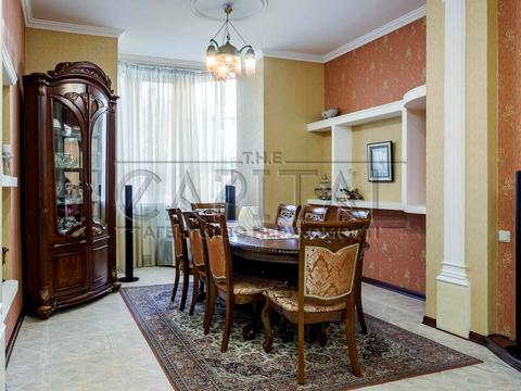 будинок за адресою Абрикосова