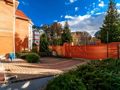 будинок за адресою Абрикосова