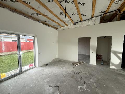 дом по адресу Весенняя ул.