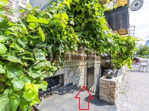 комерційна за адресою Богдана Хмельницького вул., 50