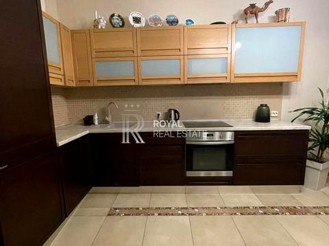 квартира за адресою Шота Руставелі вул., 44