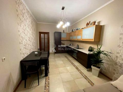 квартира за адресою Шота Руставелі вул., 44