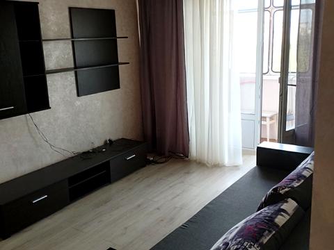 квартира за адресою Ореста Левицького вул. (Академіка Курчатова), 18