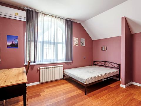 дом по адресу Спортивна