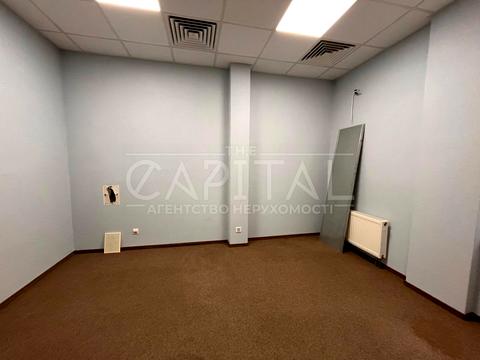 комерційна за адресою Іллінська вул., 8