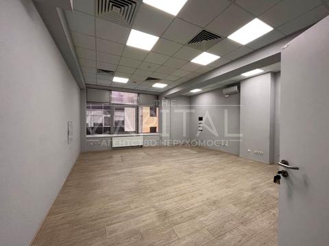 комерційна за адресою Іллінська вул., 8