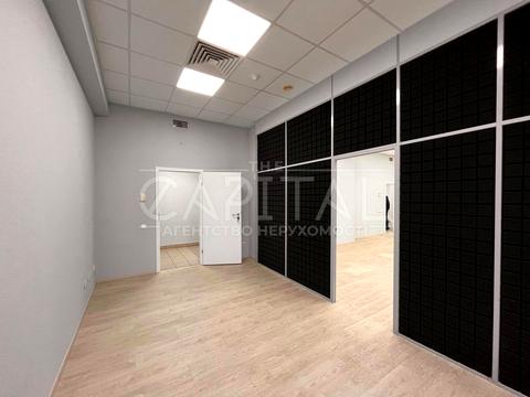 комерційна за адресою Іллінська вул., 8