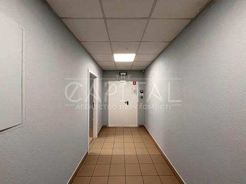 комерційна за адресою Іллінська вул., 8