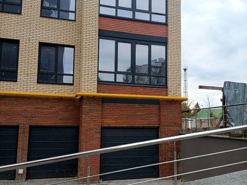 квартира за адресою Домбровського вул., 35/2