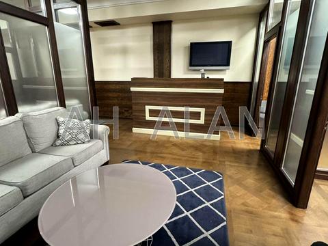 комерційна за адресою Жилянська вул., 72