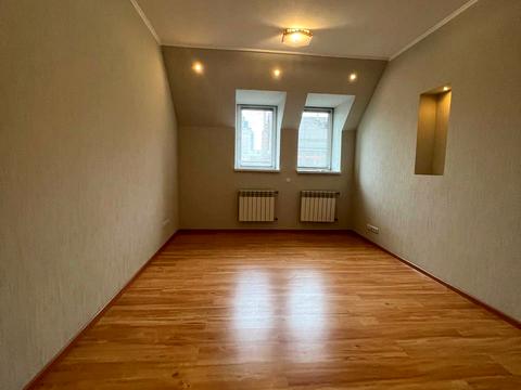 комерційна за адресою Київ, Саксаганського вул., 22-Б