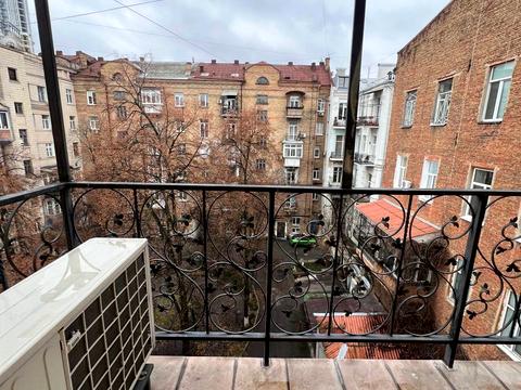 комерційна за адресою Київ, Саксаганського вул., 22-Б