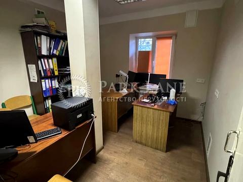 комерційна за адресою Київ, Світлицького вул., 13